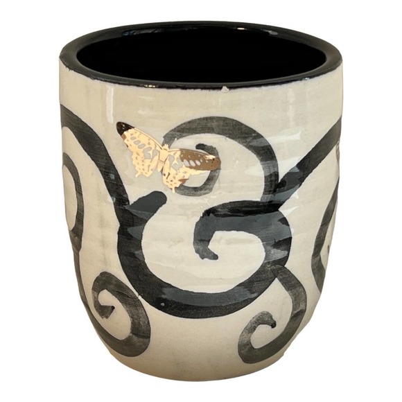 Pottery Vase in a Black & White Swirl Pattern with Genuine Gold Butterflies - Picture 4 of 5